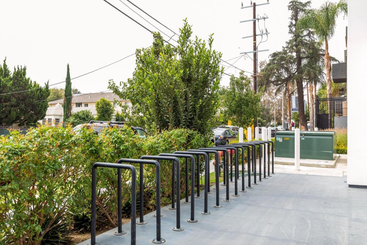 Appartement North Hollywood 2br W Pool Gym Roof Nr 101 Lax-935 Los Angeles